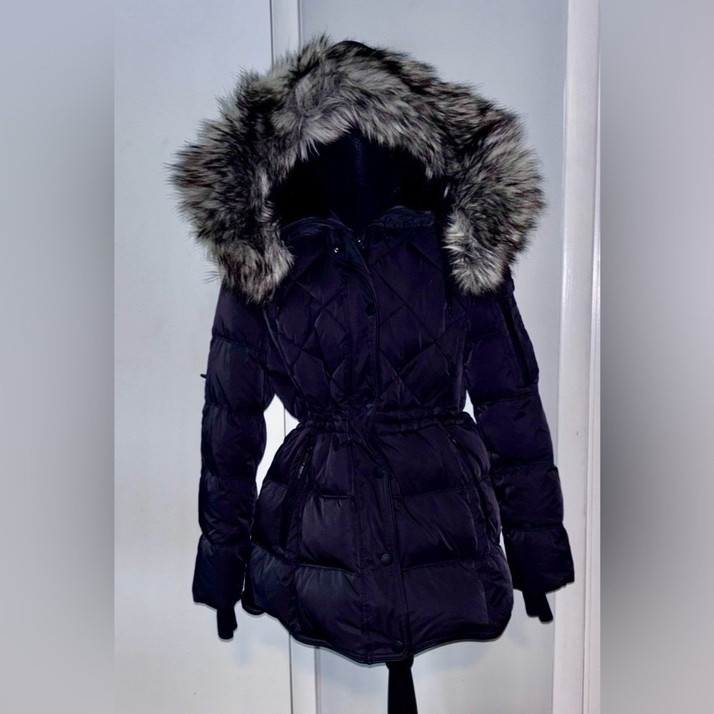 BCBGeneration Quilted Puffer Coat w/ Detachable Faux Fur Hood! 🌟